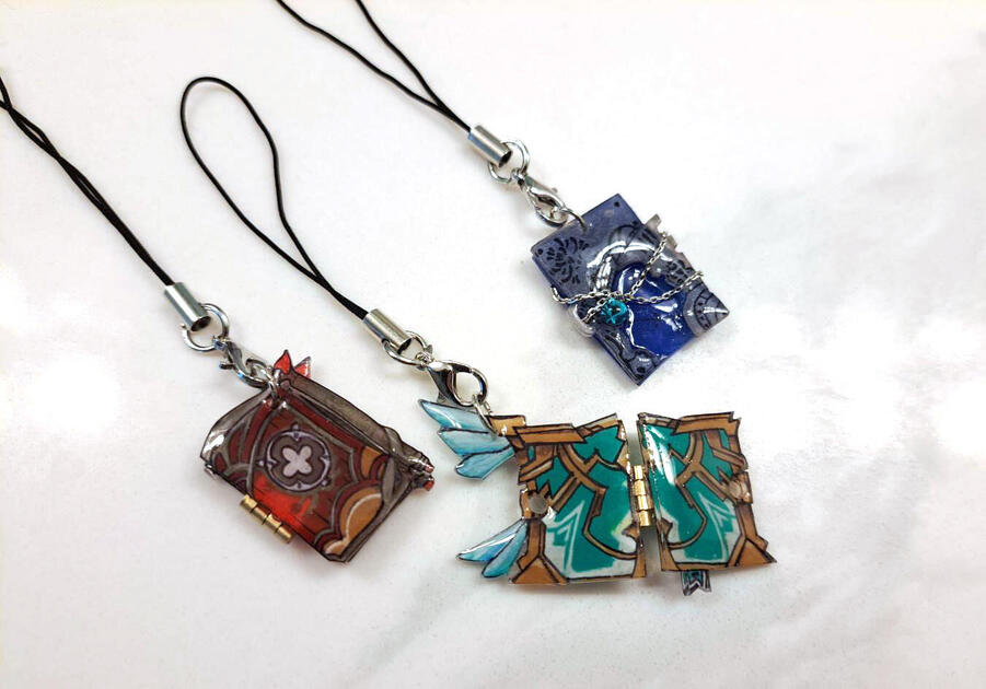 Openable Shrink Plastic Resin Phone Charms